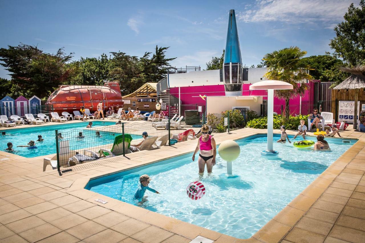 Camping Insolite Le Haut Village Saint-Michel-Chef-Chef Εξωτερικό φωτογραφία