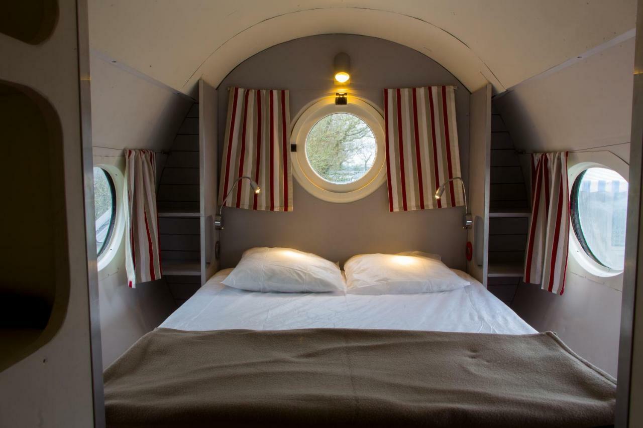 Camping Insolite Le Haut Village Saint-Michel-Chef-Chef Εξωτερικό φωτογραφία
